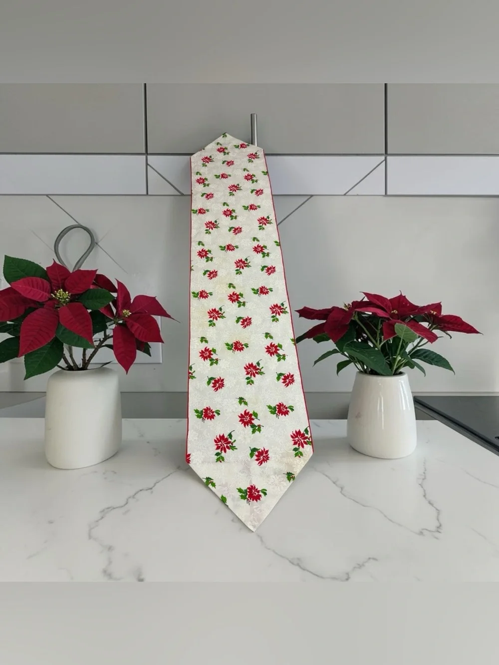 Vintage Christmas Poinsettia Floral Table Runner Dresser Skirt Holly Berries